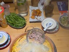 -洱火云南酸菜牛肉火锅(石景山当代商城店)