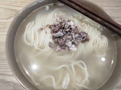 猪肘汤面-亮亮拉面(师范路店)