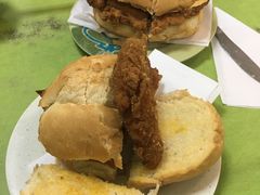 猪扒包-胜利茶餐室