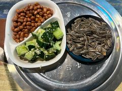 -沪上名羊天下碳烤羊腿•东北烧烤•小龙虾(浦东直营总店)
