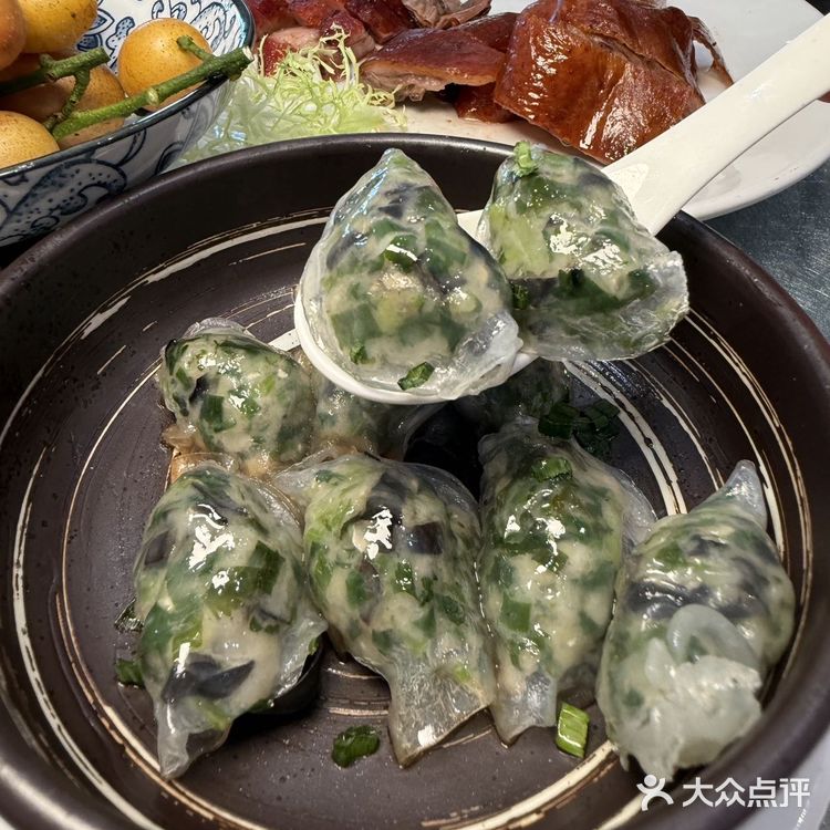 游览珠海渔女和日月贝等景点,感受珠海独特的海滨风情!