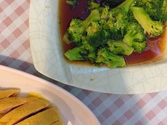 白灼西兰花-阿政粤小馆(中央大街店)