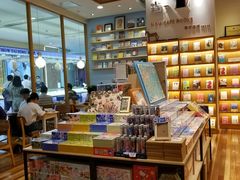 -猫的天空之城概念书店(印象城购物中心店)