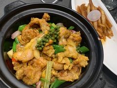 椒麻牛蛙煲-望乡楼上海菜(日月光店)