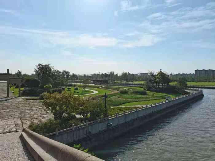 长虹公园-"王江泾镇现在的发展还是真快,房价也是直线..."-大众点评移