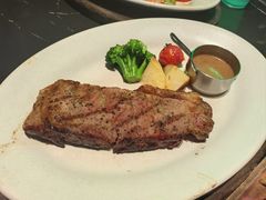 -DEEP·深美式餐吧(五棵松华熙LIVE店)