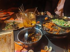 -何师烧烤Pro ·江湖川菜·小龙虾·精酿(太古里旗舰店)
