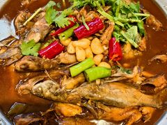 -鸿亨泰杂鱼馆(港馨家园店)