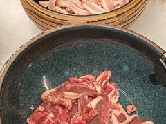 -钦瓦台时尚自助餐厅(银泰城店)