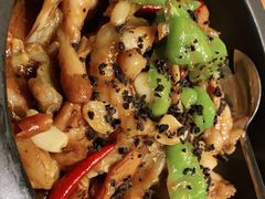 -云海肴·汽锅鸡·云南菜(天山百盛优客店)