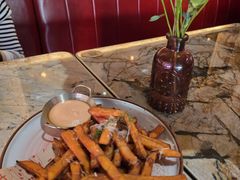 -BROWNSTONE布朗石西班牙餐厅(富城店)