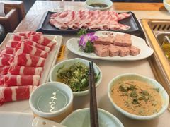 -巴渝瓦肆重庆鲜火锅(宝龙环湖店)