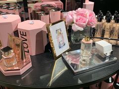 -Victoria's Secret(杭州湖滨银泰in77店)
