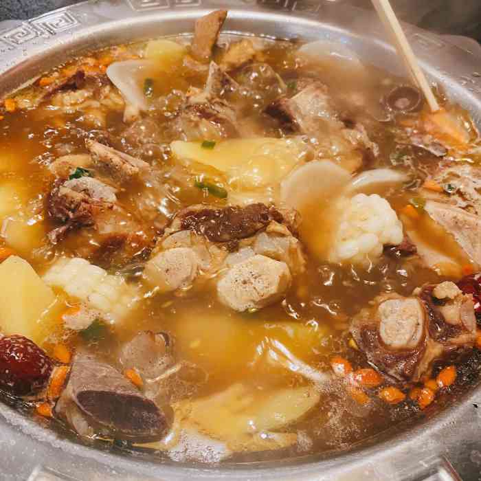 华先生牛排火锅(上江街店)-"就在十四中对面往下一点 环境可以 味道也