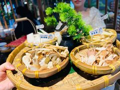 -菌彩云南野生菌火锅(万达广场店)