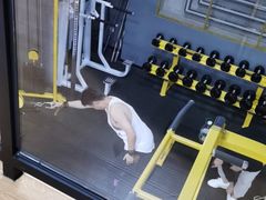 -可逸运动24小时健身