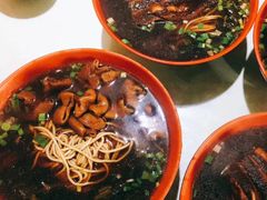 -小龙大肉面馆