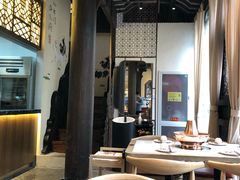 大堂-东门口涮肉·砂锅·烤串(老门东店)