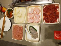 -海底捞火锅(宝龙广场夜宵主题店)