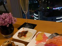 -上海锦江汤臣洲际大酒店柒酒廊