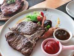 -四月吧餐厅(正阳步行街店)