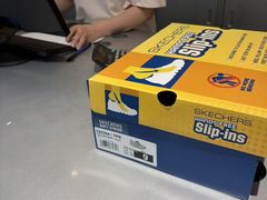 -SKECHERS 斯凯奇(上海国际时尚中心店)