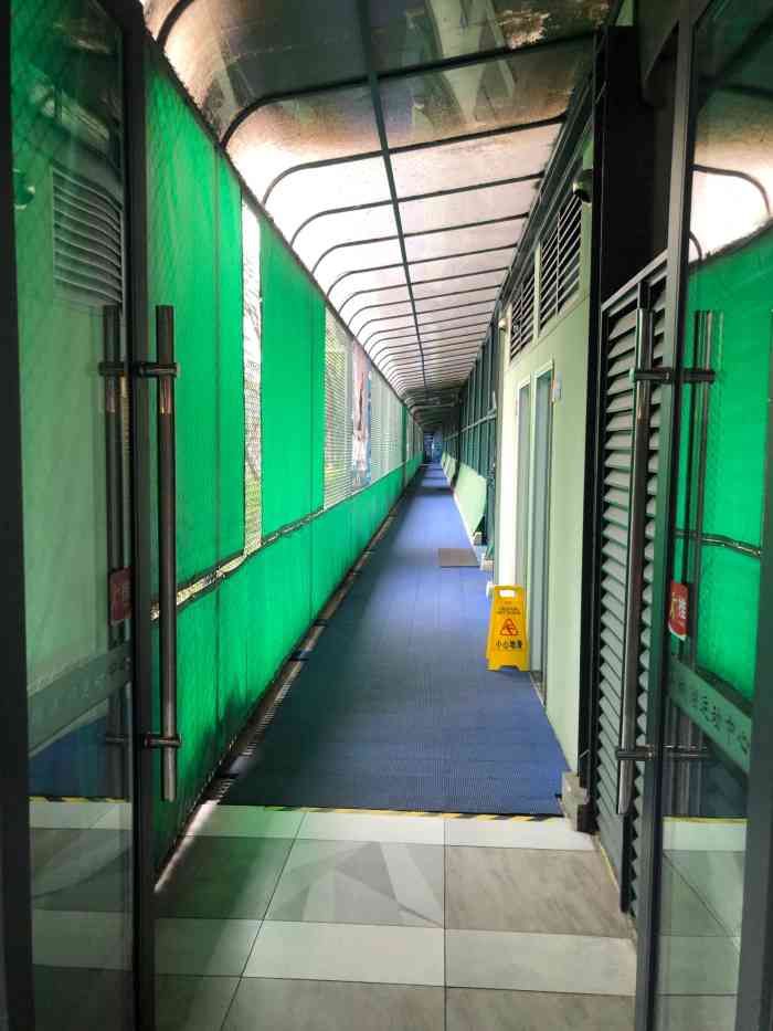 锦城湖运动中心-"秋风肃爽,丹桂飘香,在波光粼粼的锦城湖边.