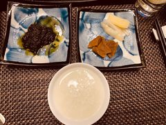 泉水砂锅粥配杂咸-潮汕味道·煮海餐厅(金麟大厦店)