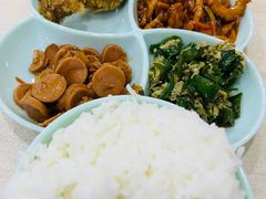 -晓宇盒饭(民安街店)