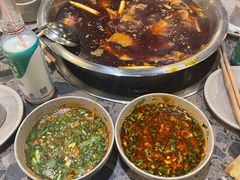 -肖肖酸萝卜鱼火锅(总店)