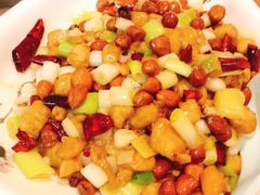 宫保鸡丁-有红鸡毛店·川菜(建设路店)