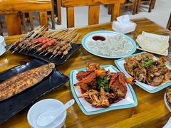 -兆辉木炭海鲜烧烤·海鲜小炒