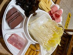 -鸡遇虾煲干锅火锅(小寨金莎店)