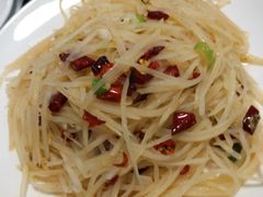 -壹阁胡羊焖饼(特色小吃街店)