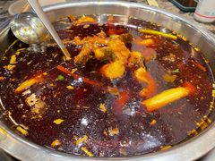 鱼火锅-肖肖酸萝卜鱼火锅(总店)