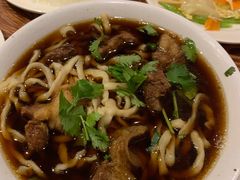 -清真吴记门钉肉饼·喜多利