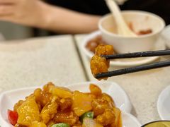 香菠咕噜肉-香港新发烧腊茶餐厅(书城店)