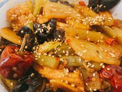 山城麻辣素香锅-轻蔬不用等·素食(江苏路店)