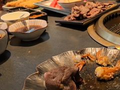 -铭牛烧肉·和牛海鲜自助(高新月牙湖店)