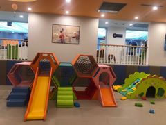 -戊辰亲子游泳俱乐部