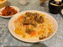 碎肉手抓饭-巴扎美食·新疆菜·西域歌舞表演餐厅(新疆大厦店)