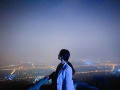 -鬼笑石后山停车场