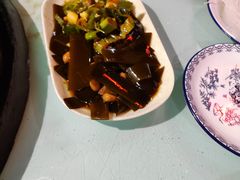 -鱼窝棚柴火铁锅炖(富山屯店)