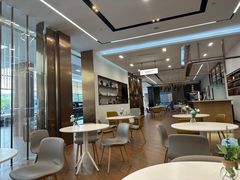 -上海宝信宝马4S店