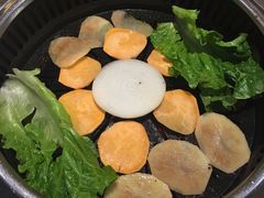 -韩宫宴炭火烤肉(中商世界里店)