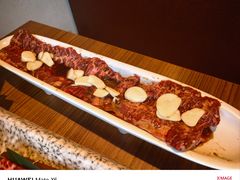 -炼火烤肉店