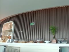 -亚洲国际大酒店·云顶阁旋转自助餐厅