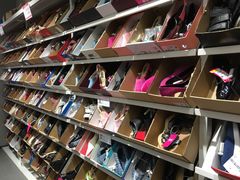 -唯品会(北京国瑞城店)