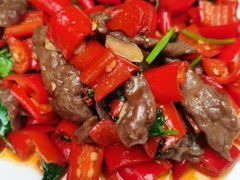 小炒黄牛肉-渝半城经典川粤菜(重庆天地店)