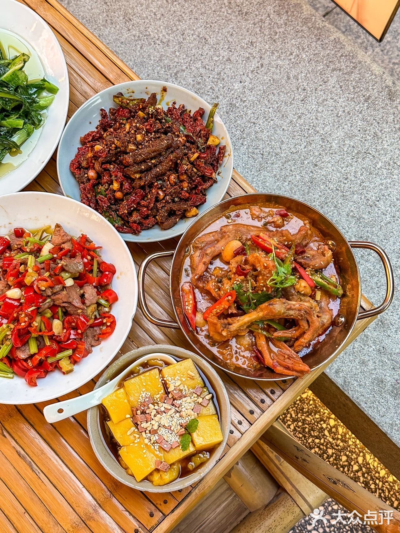 没有谁能拒绝这家地道江湖菜吧!